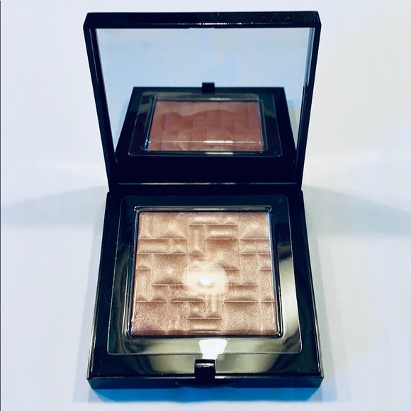Bobbi Brown Highlighting Powder - Tawny Glow - Picture 8 of 8